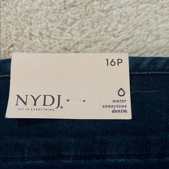 NEW NYDJ Midnight Blue Cropped Ankle Jeans - Picture 7 of 7
